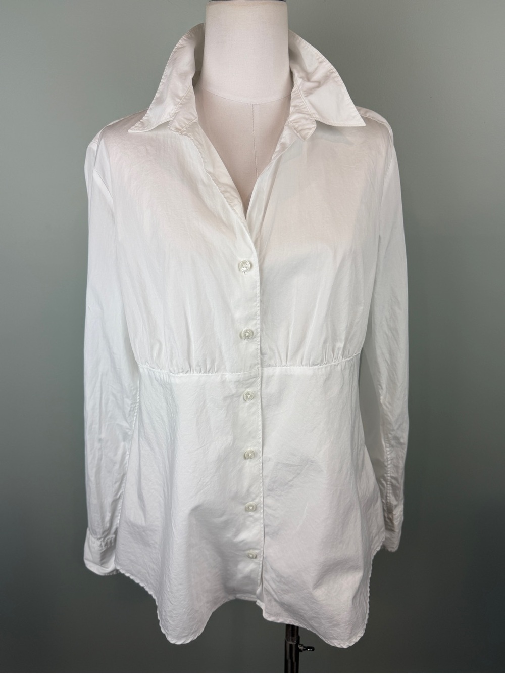 Gap Maternity Classic White cotton Button-Front empire waist blouse size Large